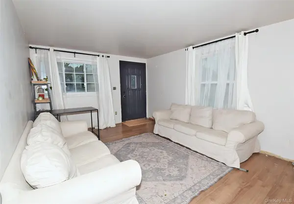 35 S 20th ST, Wyandanch, NY 11798