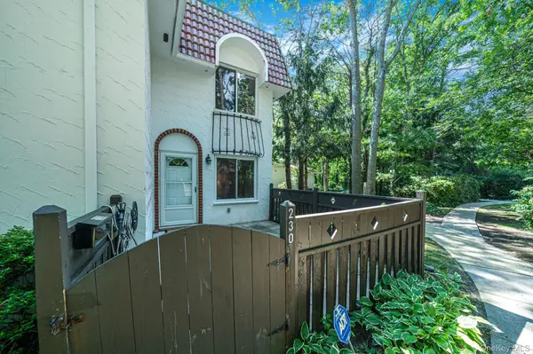 230 Birchwood RD #230, Medford, NY 11763