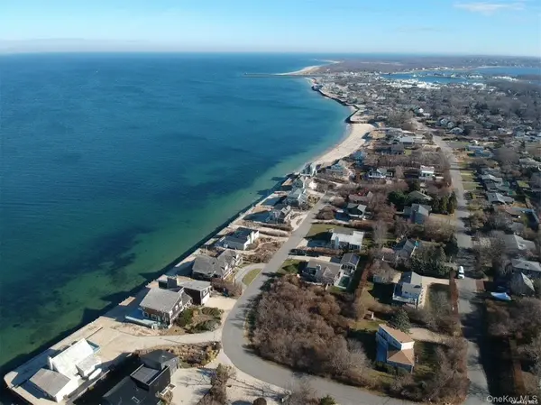 46 Captain Kidds PATH, Montauk, NY 11954
