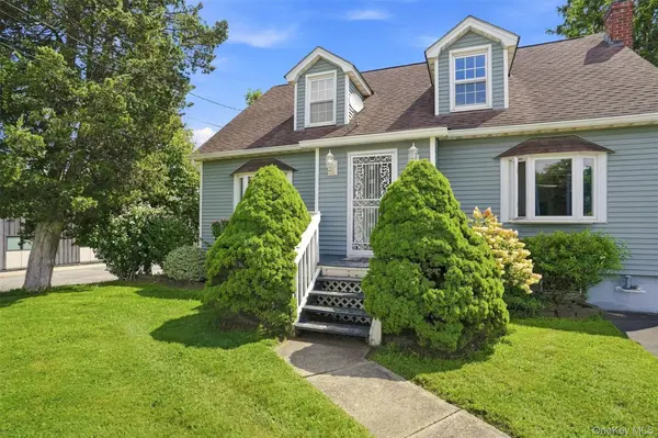 638 Sergeant Palmateer WAY, Wappingers Falls, NY 12590