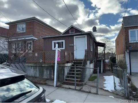 124-12 7th AVE, College Point, NY 11356