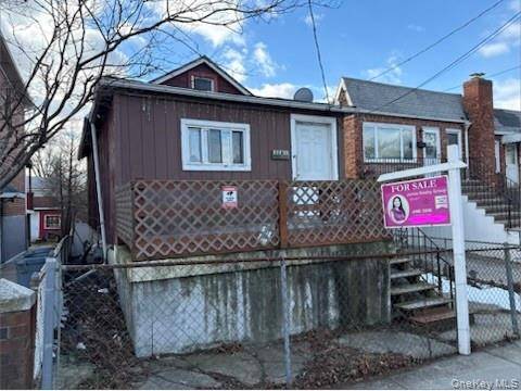 124-12 7th AVE, College Point, NY 11356