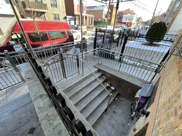 3416 103rd ST, Corona, NY 11368