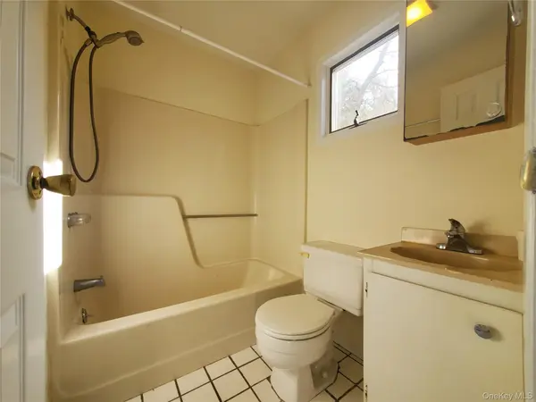 Address not disclosed, Mount Sinai, NY 11766