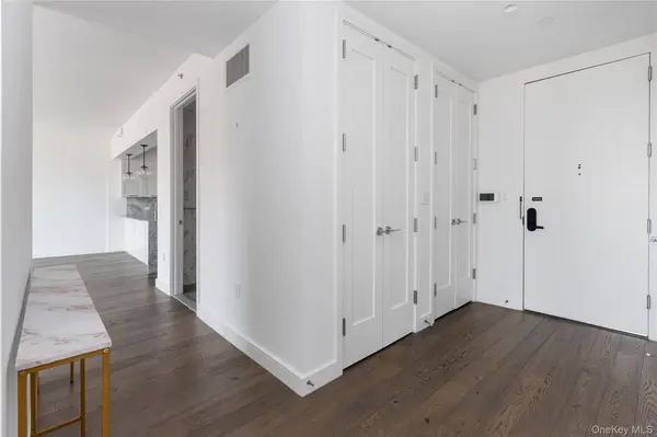 107-06 Queens BLVD #8H, Forest Hills, NY 11375