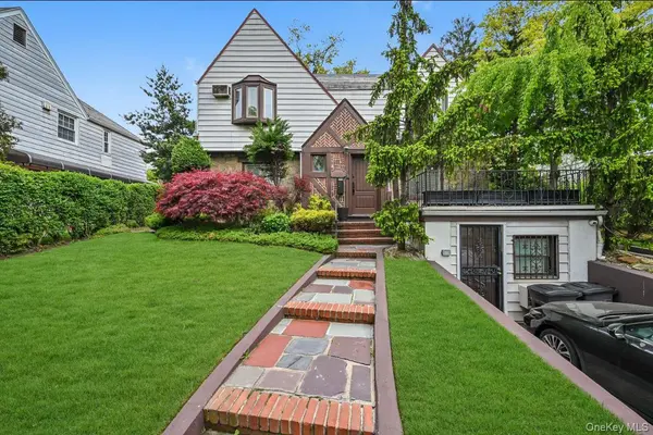 138-15 Union TPKE, Kew Garden Hills, NY 11367