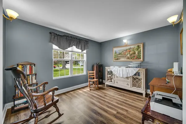 35 Oak Hollow CT, Valparaiso, IN 46383