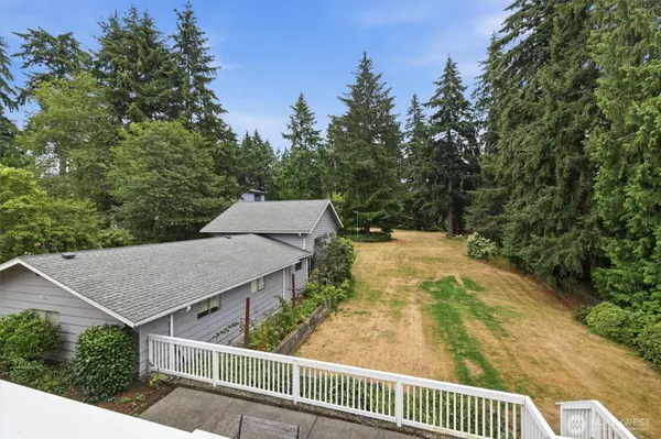 1269 SW 301st ST, Federal Way, WA 98023