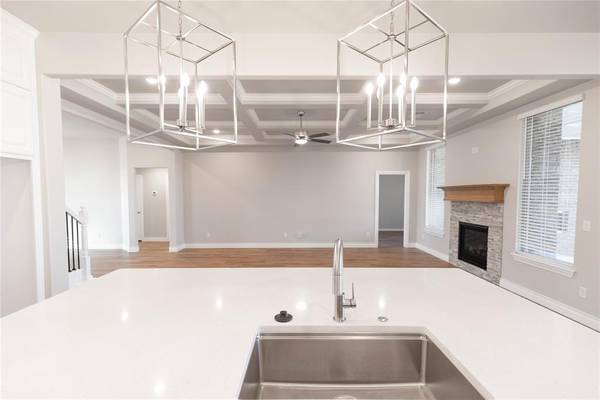 8717 Ryker RD, Yukon, OK 73099