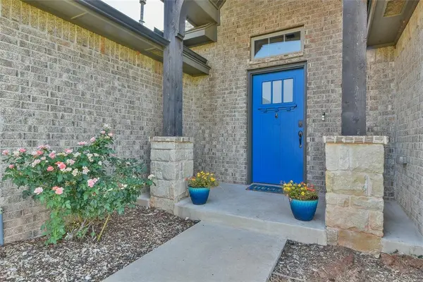 1208 N Wisteria TER, Mustang, OK 73064