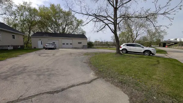 1251 MALONEY RD, Kaukauna, WI 54130-4113