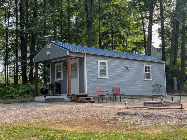 N5758 PARKWAY RD, Pound, WI 54161