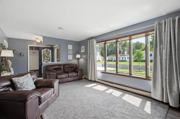579 W DIVISION ST, Fond Du Lac, WI 54935
