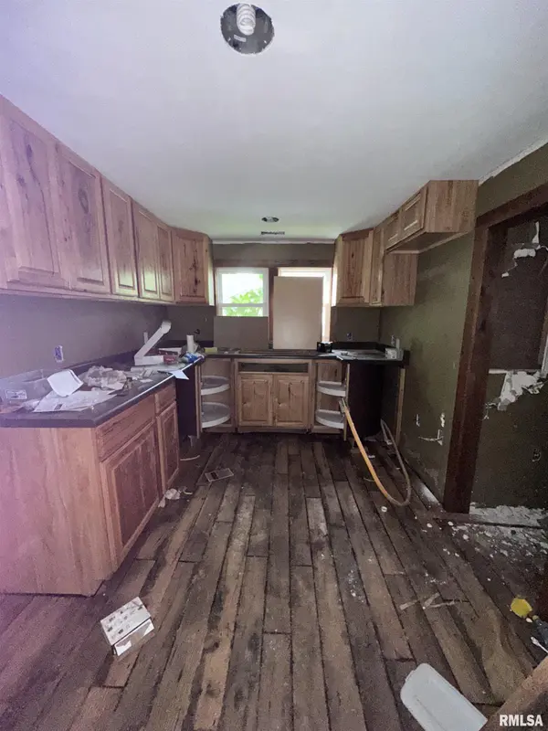 203 EAST AVE, Anna, IL 62906