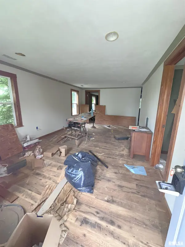 203 EAST AVE, Anna, IL 62906