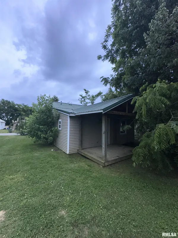 203 EAST AVE, Anna, IL 62906