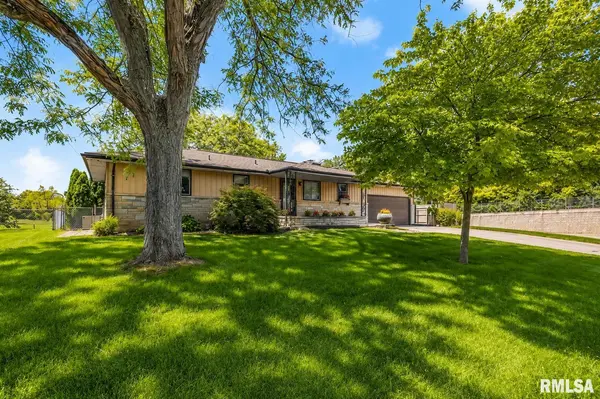 128 DONALD CT, East Peoria, IL 61611
