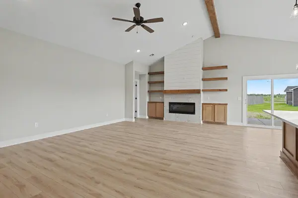 348 S Buckland St, Derby, KS 67037