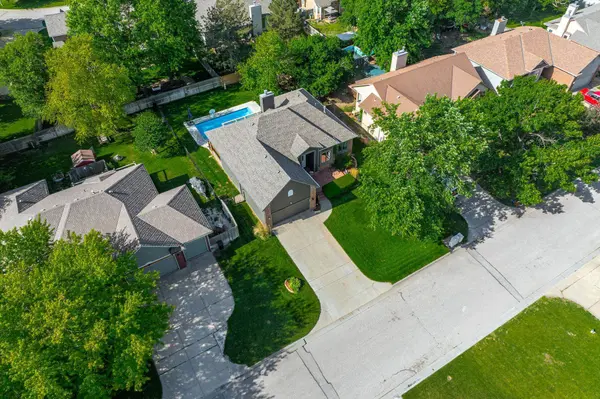 9711 W Bella Vista, Wichita, KS 67212