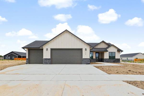 336 S Buckland St, Derby, KS 67037