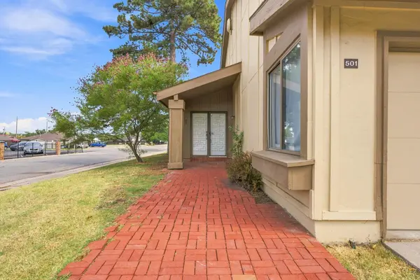 8201 E Harry Unit 501, Wichita, KS 67207