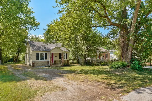 2540 W State ST, Springfield, MO 65802