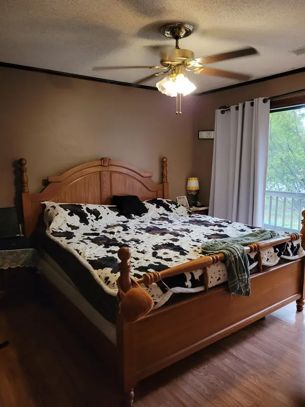 1607 Amy ST, West Plains, MO 65775