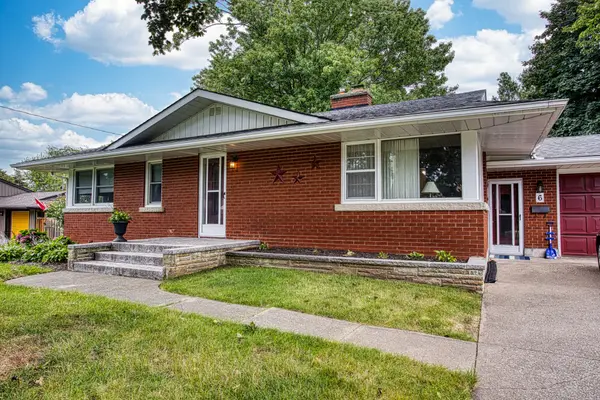 6 Cherrywood AVE, Grimsby, ON L3M 2N1