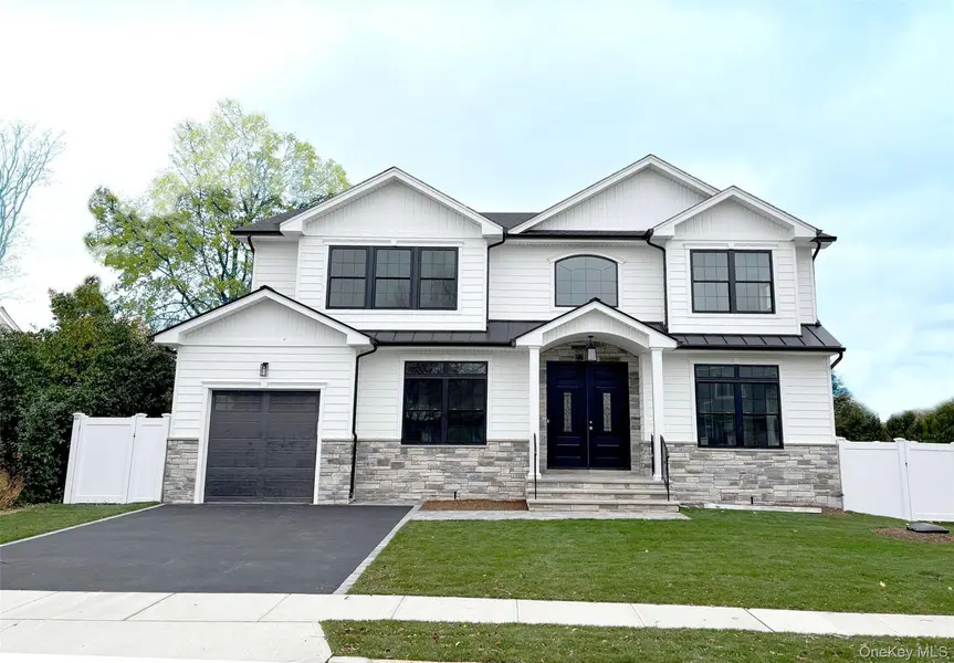 1750 Henry RD, Merrick, NY 11566