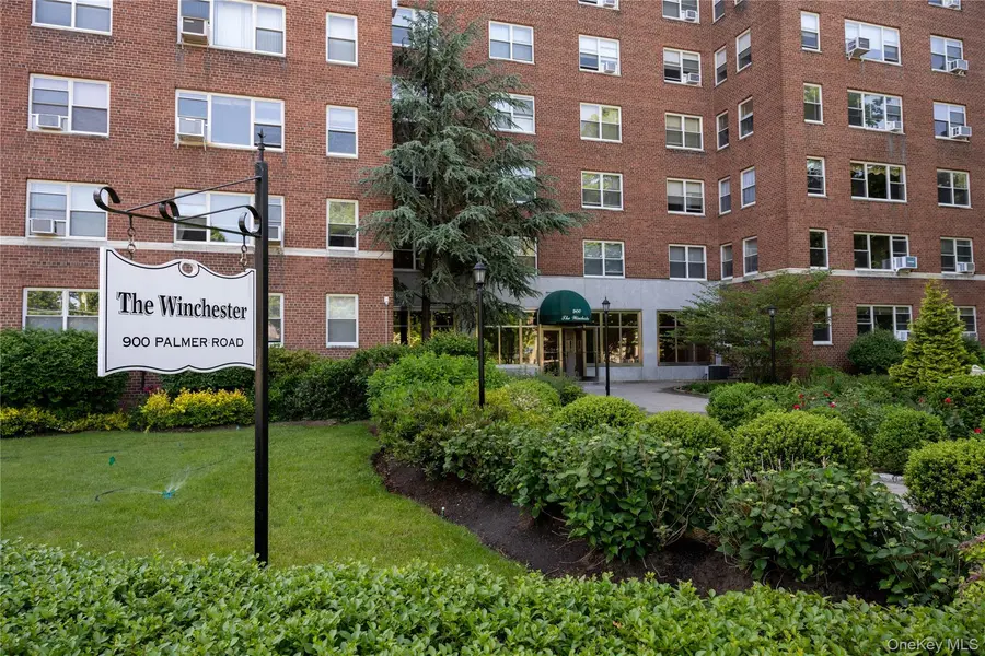 900 Palmer RD #7D, Bronxville, NY 10708