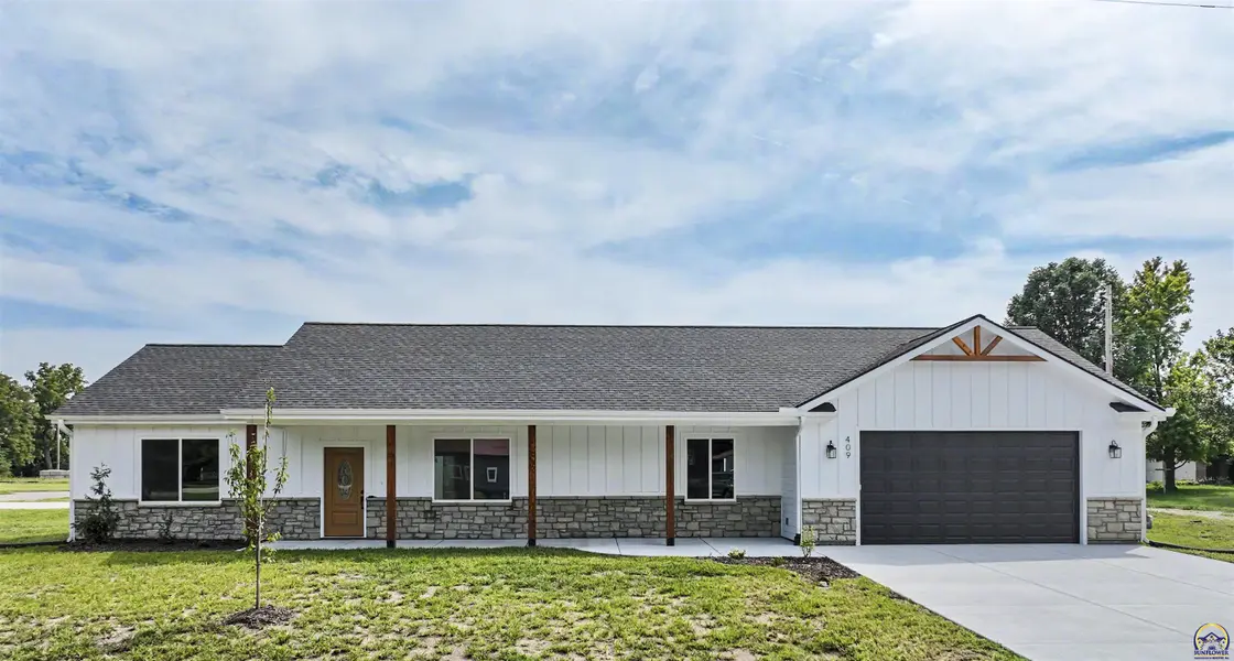 409 Broadway, Belvue, KS 66407