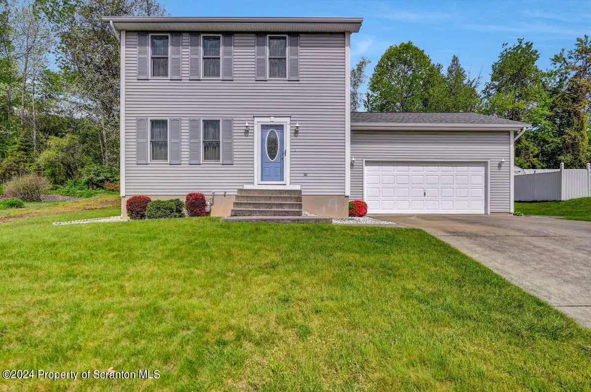 218 Ontario AVE, Sturges, PA 18447