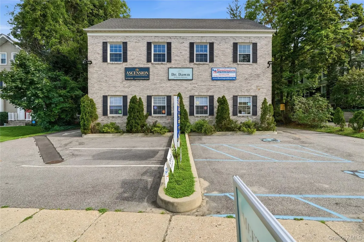 168 Main ST #Suite LL, Huntington, NY 11743