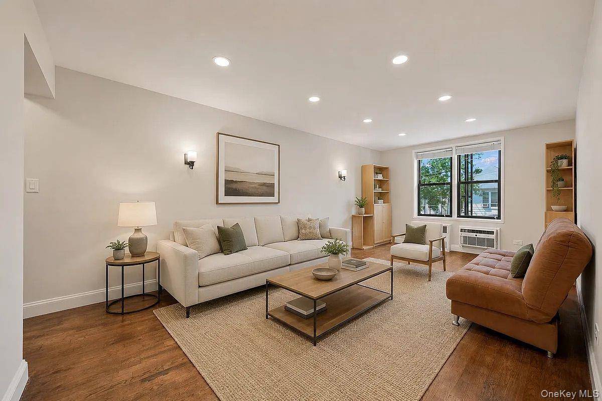 50-21 39th PL #2E, Sunnyside, NY 11104