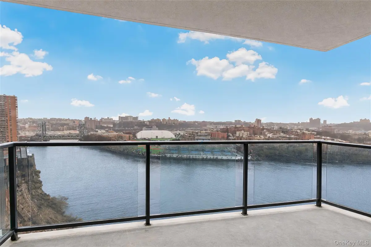 2500 Johnson AVE #15G, Bronx, NY 10463