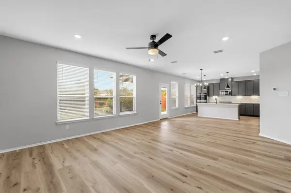 1805 Garlock DR, Leander, TX 78641