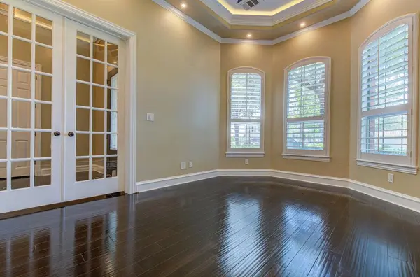 1917 Lakecliff Hills LN, Austin, TX 78732
