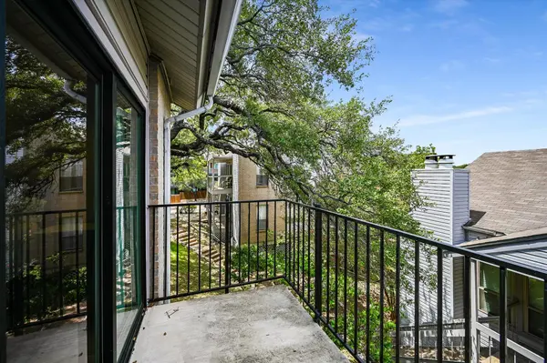 802 S 1st ST #207, Austin, TX 78704