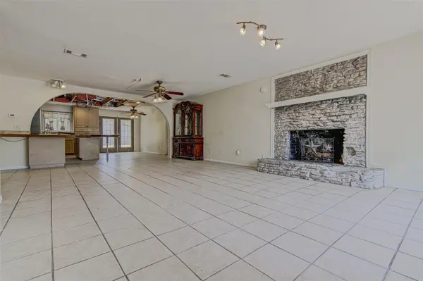 322 E Castleshoals DR, Granite Shoals, TX 78654