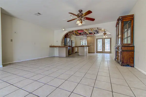 322 E Castleshoals DR, Granite Shoals, TX 78654