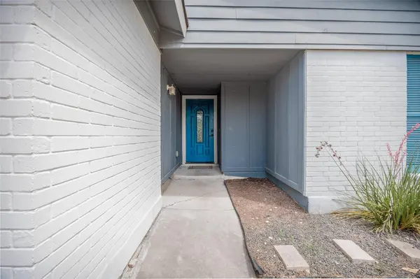 802 Prince Valiant DR, Austin, TX 78745