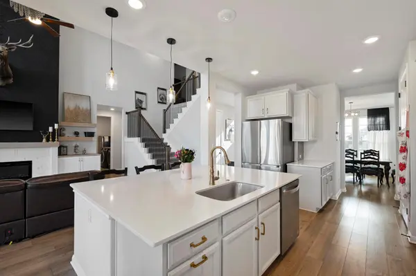 311 Bear Oak ST, Hutto, TX 78634