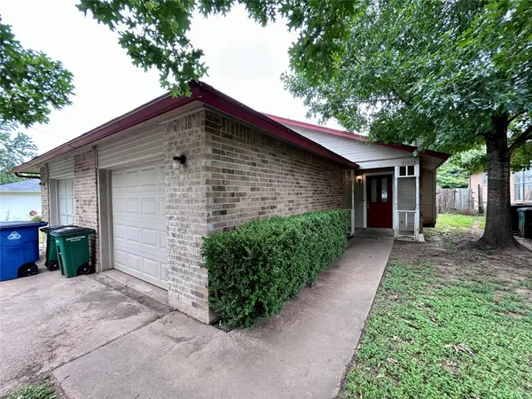 2103 Courtney ST #B, Austin, TX 78745