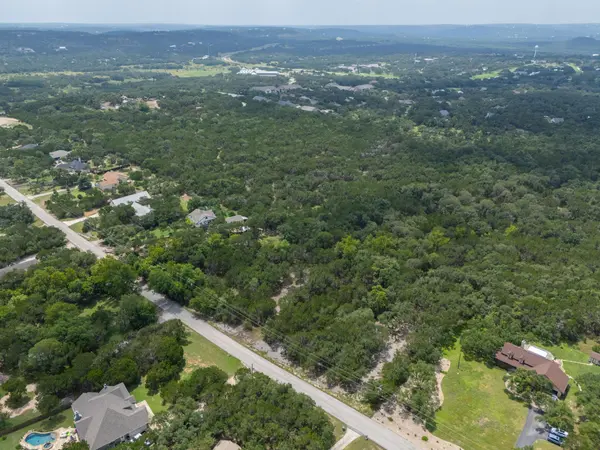 401 Mountain Crest DR, Wimberley, TX 78676