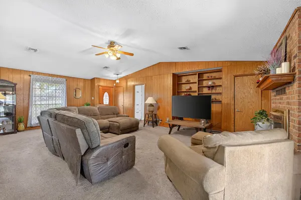 406 E Upshaw Ave, Temple, TX 76501
