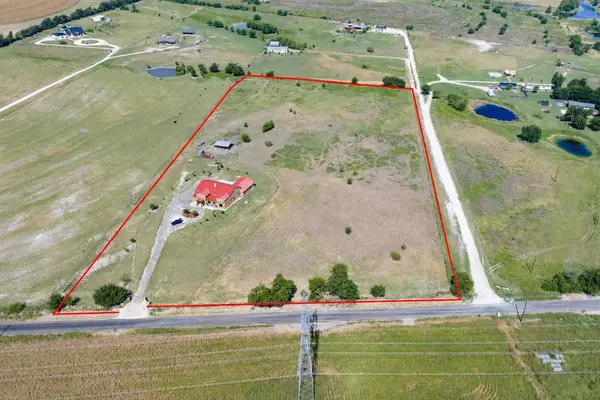 2103 County Road 320, Granger, TX 76530