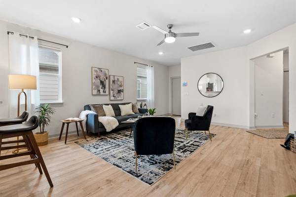 8004 Linda Michelle LN, Austin, TX 78724