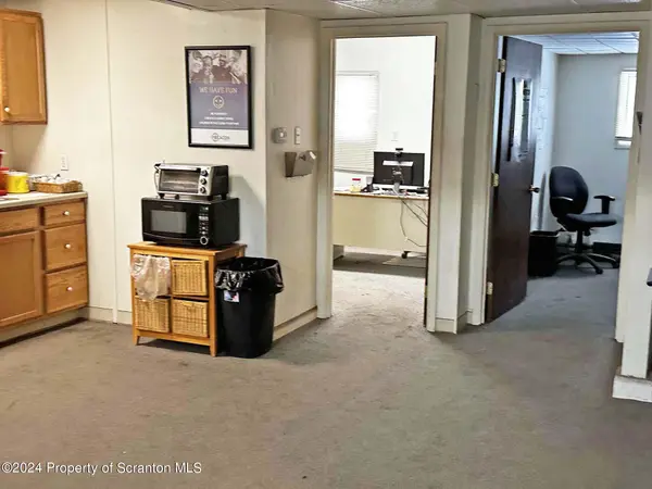 5071 Old Airport RD, Hazle Twp, PA 18202