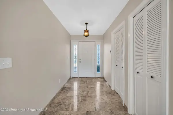113 Jomar, Roaring Brook Twp, PA 18444