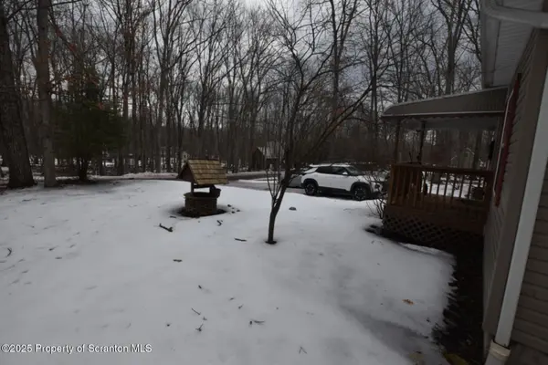 85 Holiday DR, White Haven, PA 18661